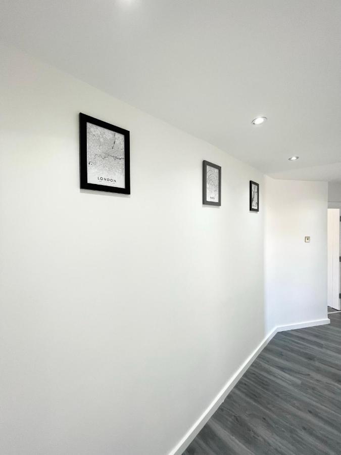 Lovely 4 Bed Apartment Perfect For Families! Londres Exterior foto